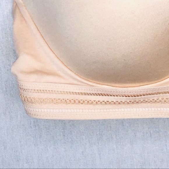 Fine Lines Supersoft Convertible Wireless Bra - Picture 3 of 14